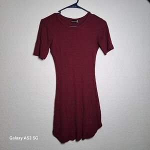 Popular 21 Ribbed Short Sleeve Dress in Wine